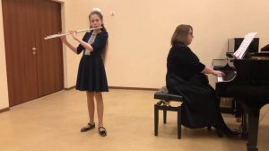 Егорова Полина. Шильцева «Рондо трёх поросят»