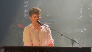 "Stay" Charlie Puth - LIVE