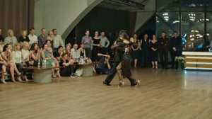 Roxana Suarez and Sebastian Achaval – Oro de ley by Juan D'Arienzo. 3/4 #SebastianyRoxana