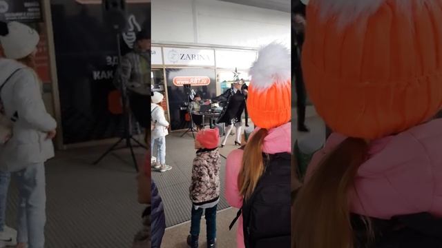 Верка сердючка в Миассе открытие магазина Fam смотреть онлайн