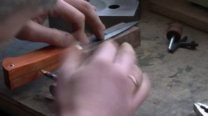 Как быстро разметить центр рукояти ,Приспособа.