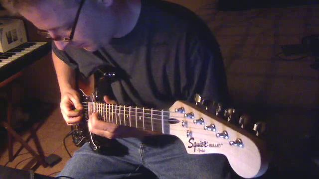 Middle position on a Squier Bullet HH смотреть онлайн