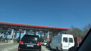 На машине - в Санкт-Петербург! Трассы М-10 и М-11. Бесплатная и платная. Какая лучше?