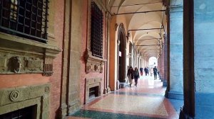 Знакомство с Болоньей: итальянский город с особой атмосферой, его история началась  в V веке