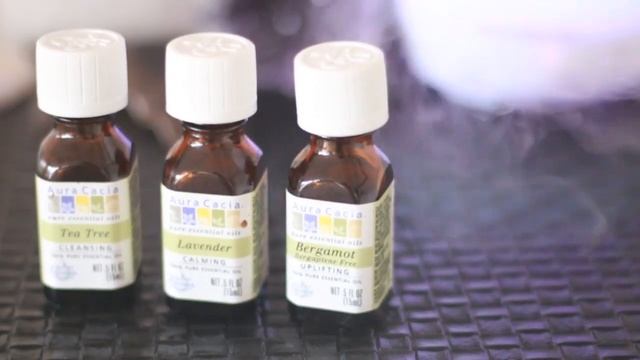 How To Clean Your Yoga Mat At Home | NATURAL Yoga Mat Cleaner Recipe смотреть онлайн