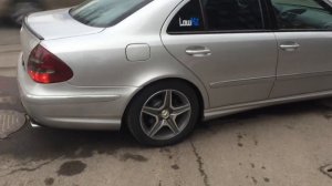 Звук выхлопа Е500 2004 год, Exhaust sound E500 Mercedes Benz w211