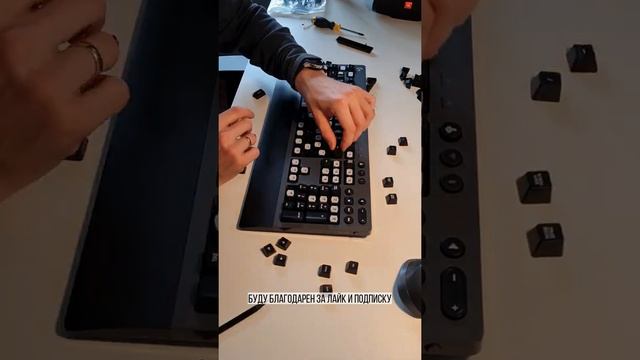 УСТАНОВКА КНОПОК НА МЕХАНИЧЕСКУЮ КЛАВИАТУРУ смотреть онлайн