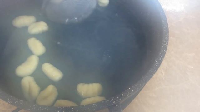 Готовить в удовольствие! Картофельные ньокки с морскими деликатесами!