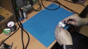 Xiaomi mi robot vacuum cleaner ошибка 17. Не работает боковая щетка. Разборка.