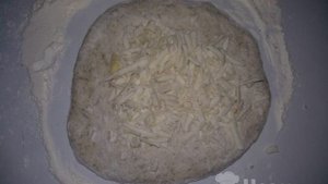 Лепешка с зеленью и адыгейским сыром в духовке