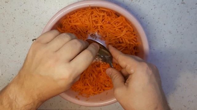 Готовим соевую спаржу с морковью по-корейски