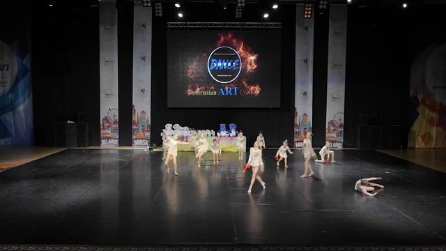 Modern & Contemporary dance. Children. Formations. The one key to the right door. Smart Dance. смотреть онлайн