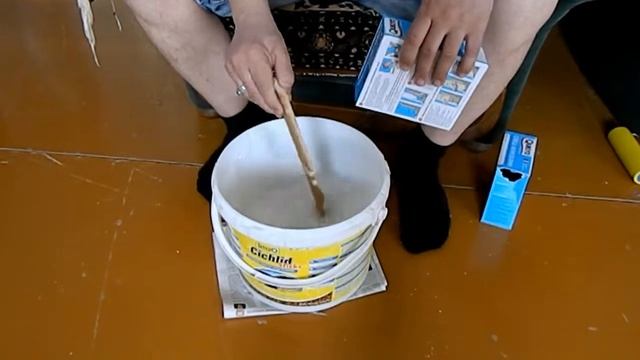 Клеим обои весело смотреть онлайн