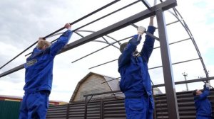 Монтаж арочного навеса на участке от компании МАСТЕРОВИТ