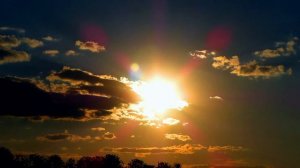 Футаж Яркое Солнце. Красивое Небо, Солнце На Небе. Футажи для видеомонтажа. Видеофутажи