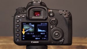 Canon 7D Mark II Instructional Guide by QuickPro Camera Guides