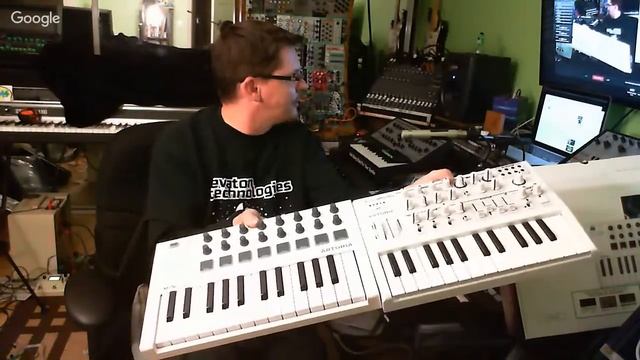 Live Unboxing Arturia MiniLab MKII and first impressions смотреть онлайн