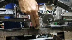 Самодельная ленточная пила по металлу. Первый рез