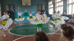 Танец ромашки на 8 марта!
