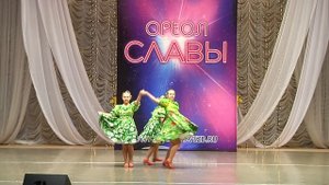 Ансамбль народного танца "Карусель",народный танец "Подружки"