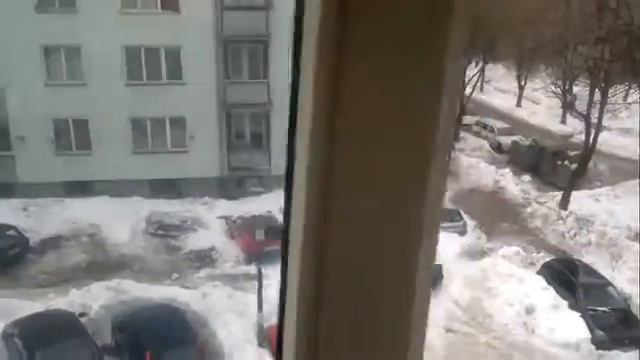 Защита трубчатыми снегозадержателями нужна! смотреть онлайн