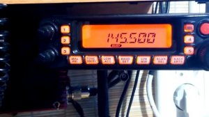 Тест работы антенны 3 квадрата на 145 МГц т вертикальной 1/2