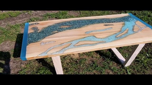 Стол-река, светящийся смотреть онлайн