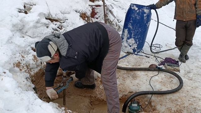 Первая бурëшка в феврале. Две скважины по 200 л/ч. смотреть онлайн