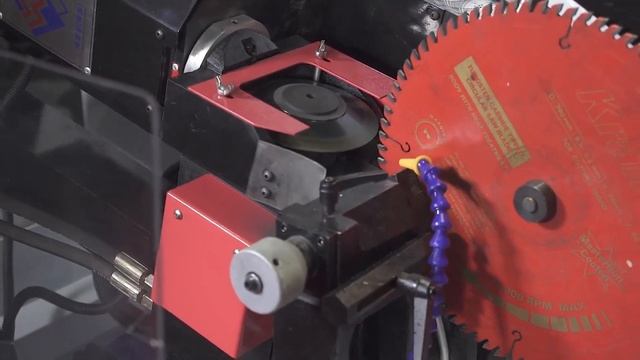 Автоматический станок для заточки дисковых пил с напайками IRONMAC. Модель 800AN ч2