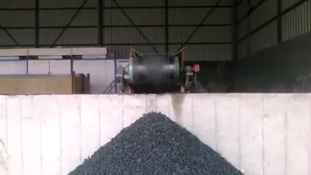 Выгрузка угольных брикетов из сушилки смотреть онлайн