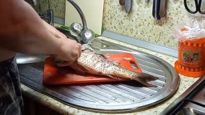 Видео отзыв Кузница Ножевой двор, нож рыбак 1+тест рыбочистки.