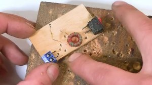 ЛАМПОЧКИ не нужны! Вечная СВЕЧА фонарик - очень дешевое аварийное освещение