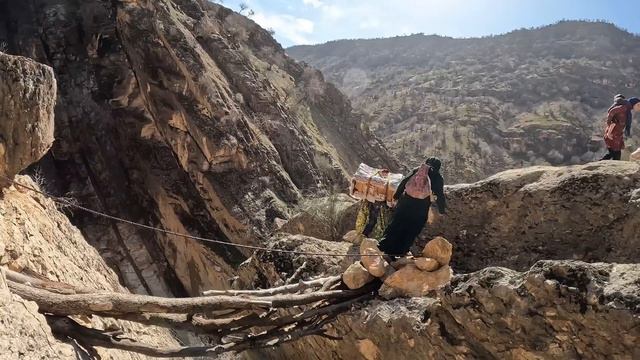 Migration of the nomadic family in Iran. nomadic life смотреть онлайн