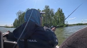Рыбалка на Оби по большой воде. Рыбы не поймал.
