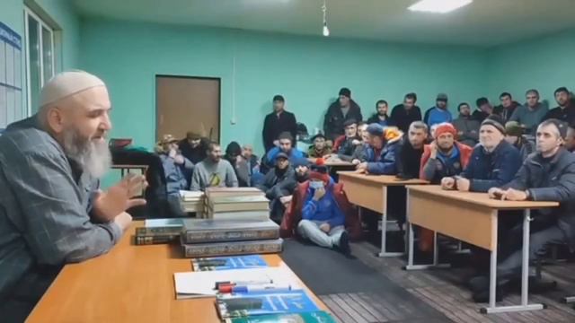 Абдулхалим абдулкаримов уход от неудобных вопросов.
