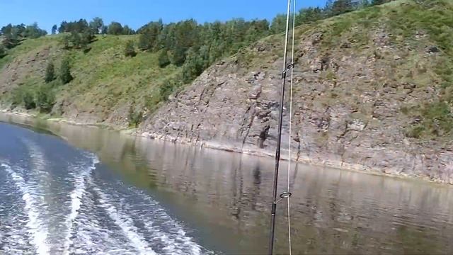 Лодка аква 3600 мотор меркурий 9.9 тмс,река Томь,Кемеровская область,красота. смотреть онлайн