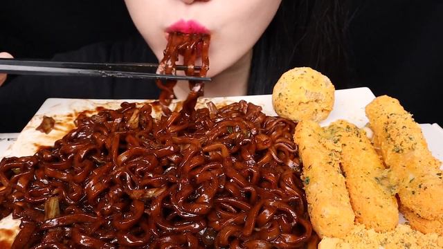 ASMR MOZZARELLA CHEESE STICKS BLACK BEAN NOODLES, 짜장라면 뿌링클 치즈스틱 치즈볼 먹방 EATING SOUNDS MUKBANG