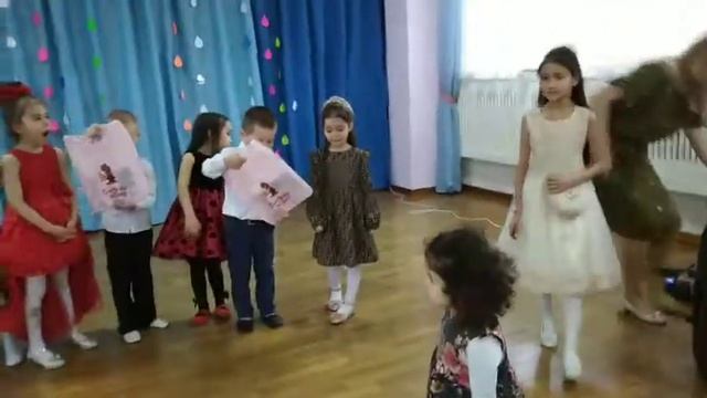 Выходные дни Мисс Софии ??? Праздник на 8 марта ?❤️? МИСС СОФИЯ ??? смотреть онлайн