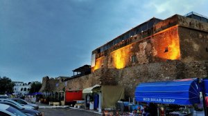 От сладостей до наркотиков! Медина Хаммамета и футбольная школа! Тунис. День-6