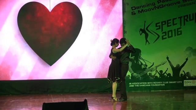 Rumba Tango and Kizomba Fusion on Bollywood Song | Bang Bang Cover Version смотреть онлайн