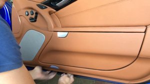 Как снять обшивку двери Mercedes SL. How to remove door panel Mersedes SL