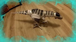 WowWee   Roboraptor X Dinosaur Robot