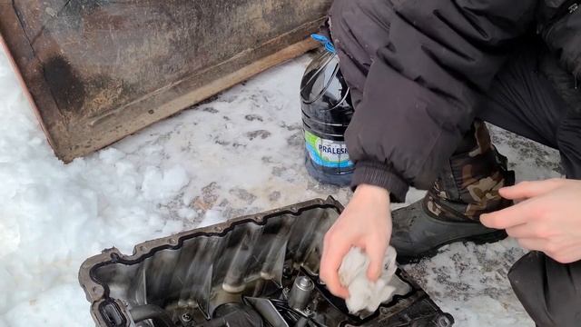 Опель Вектра С - Замена кольца на датчике минимального уровня масла. Устранение течи масла. смотреть онлайн