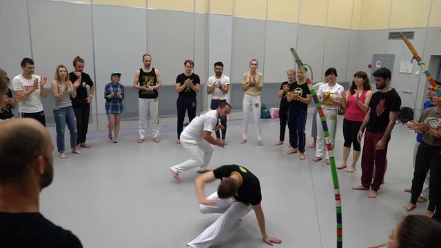 Capoeira moments. Mestre Cueca's B-Day смотреть онлайн