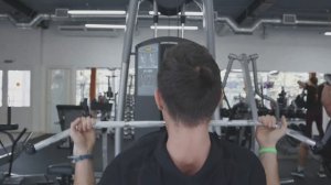 Тренировка спины в фитнес-клубе #ВФОРМЕ