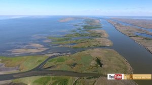 Волга впадает в Каспийское море
