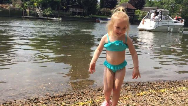 Vlog влог Катя отдыхает около реки смотреть онлайн