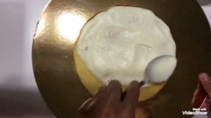 Торт "Молочная девочка" с кремом " пломбир" по шагово.Украшение нежными цветами также в видео !