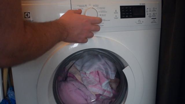 How to Fix E40 Error Electrolux Washingmachine! E40 Error! смотреть онлайн