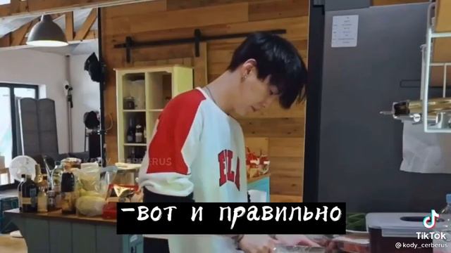 кстати быстро бегаеш... Юнги и Т/и. Как зовут ЛП(ЛД)? смотреть онлайн